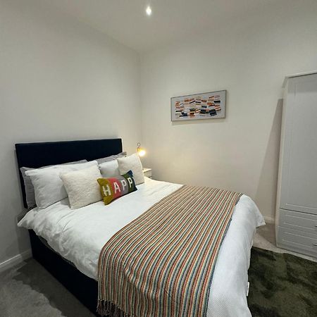 Modern Apartment With Sea Views Portrush Exterior photo