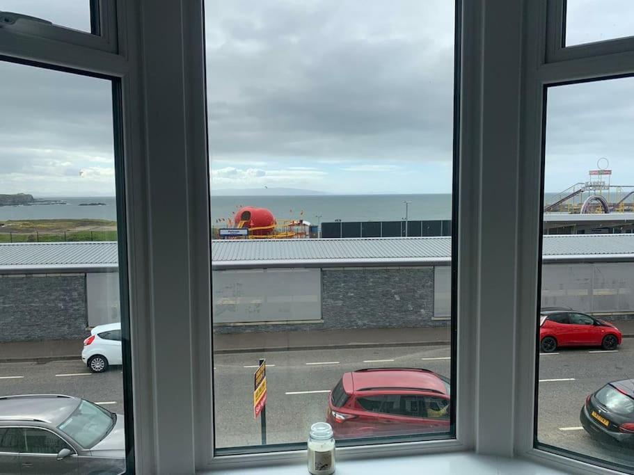 Modern Apartment With Sea Views Portrush Exterior photo