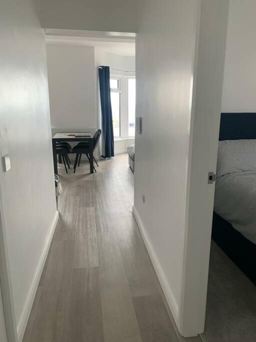Modern Apartment With Sea Views Portrush Exterior photo